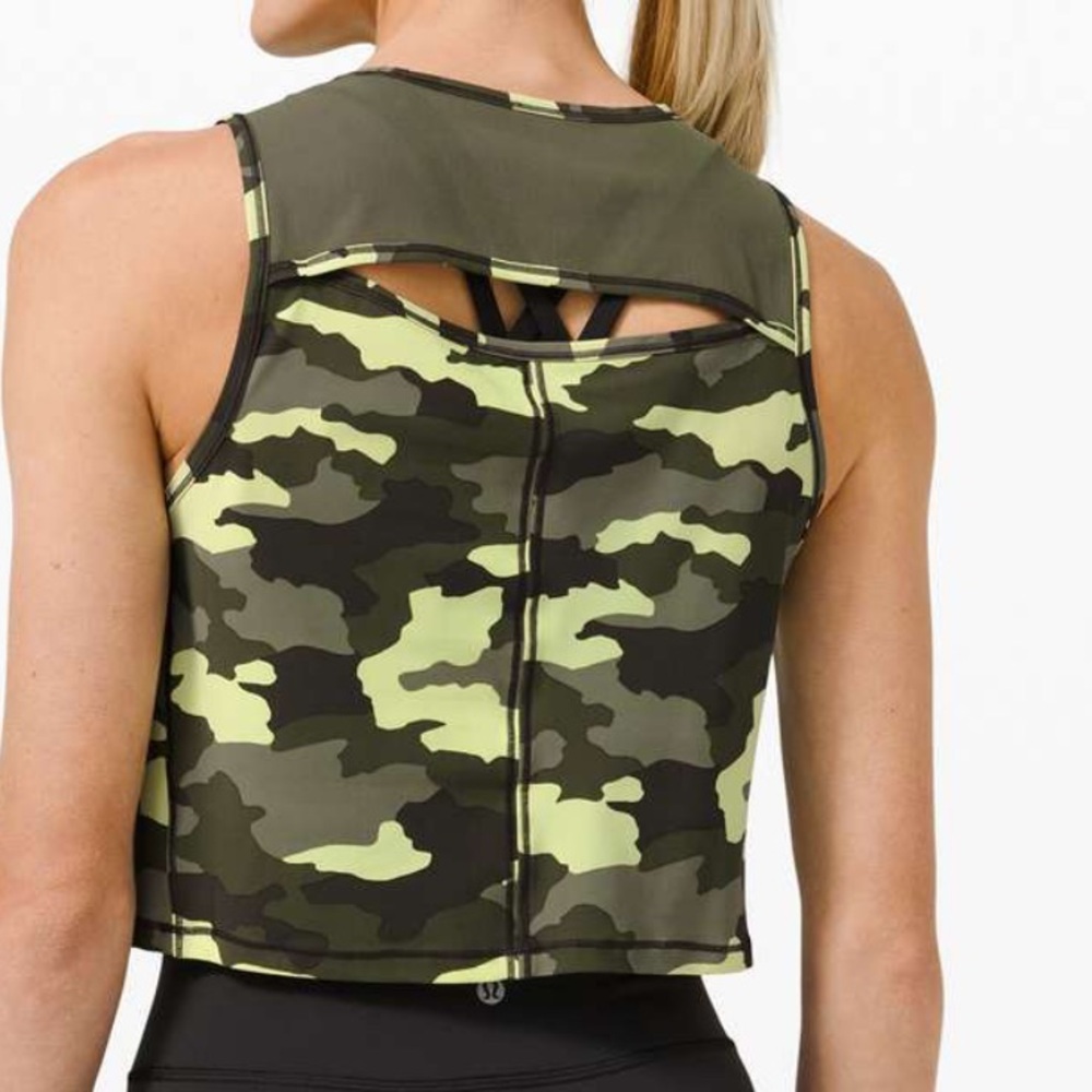 NWT Lululemon Sculpt Cropped Tank - Picture 2 of 3